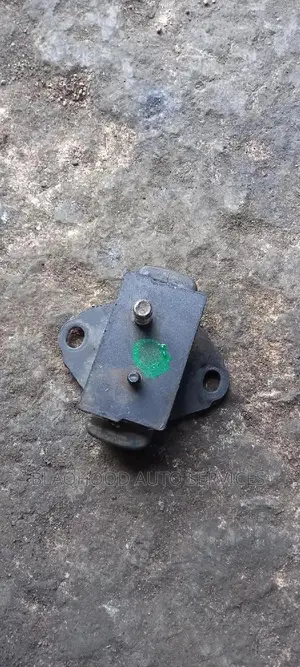 Brand New and Home Used Engine Seat for All Cars Available