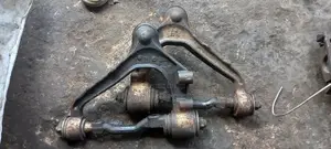 Toyota Hiace (Fish) Home Used Upper Arm Pair for Sale
