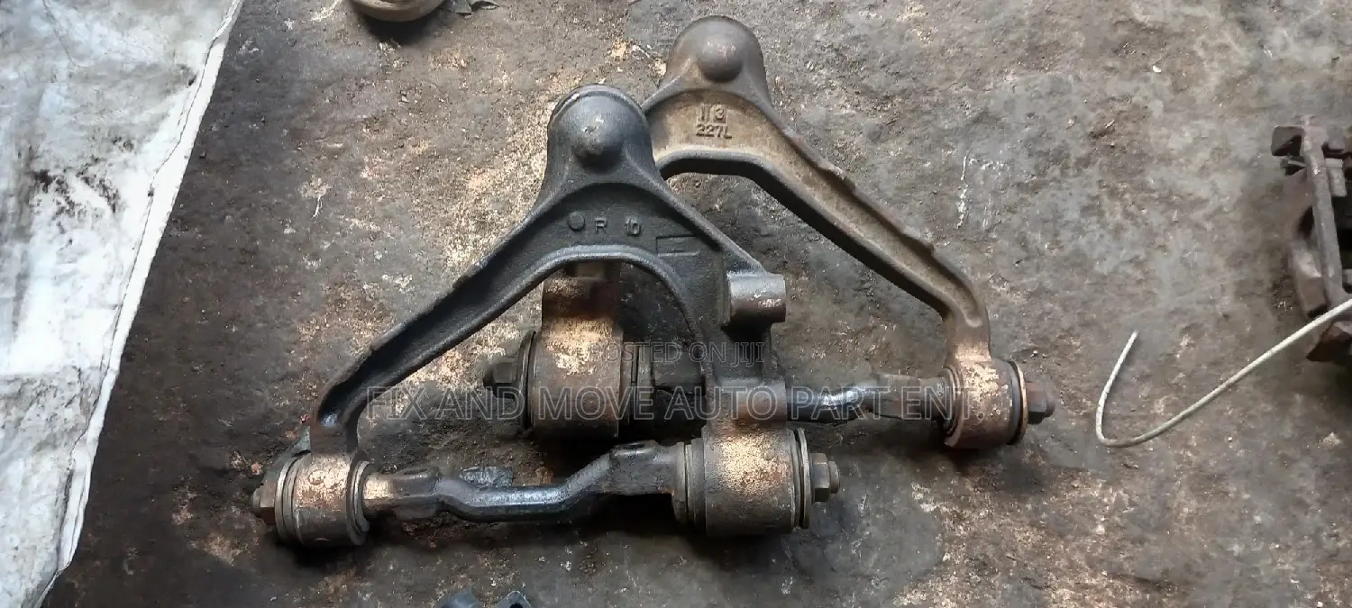 Toyota Fish Home Used Upper Arm Pair Available