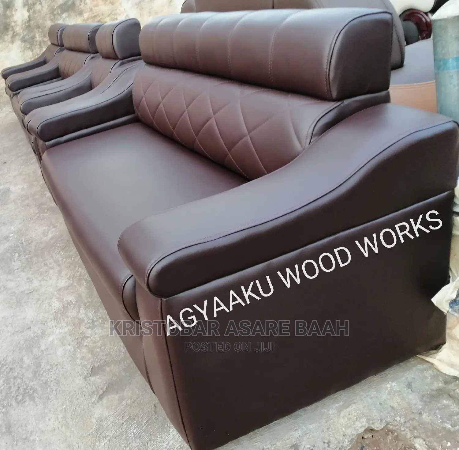 Beautiful Armrest Vip Sofa Set
