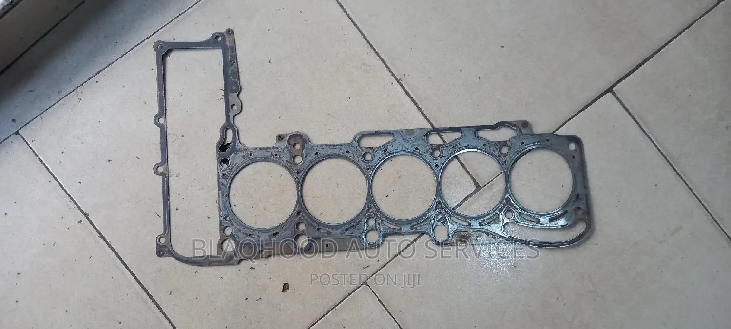 Engine Head Gasket Brand New for All Cars Available