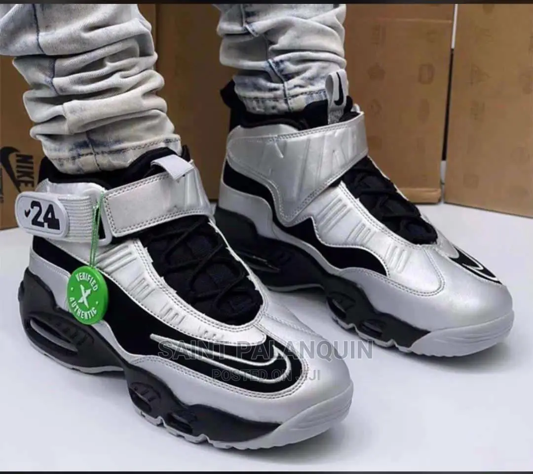 Nike Sneaker