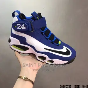 Nike Sneaker