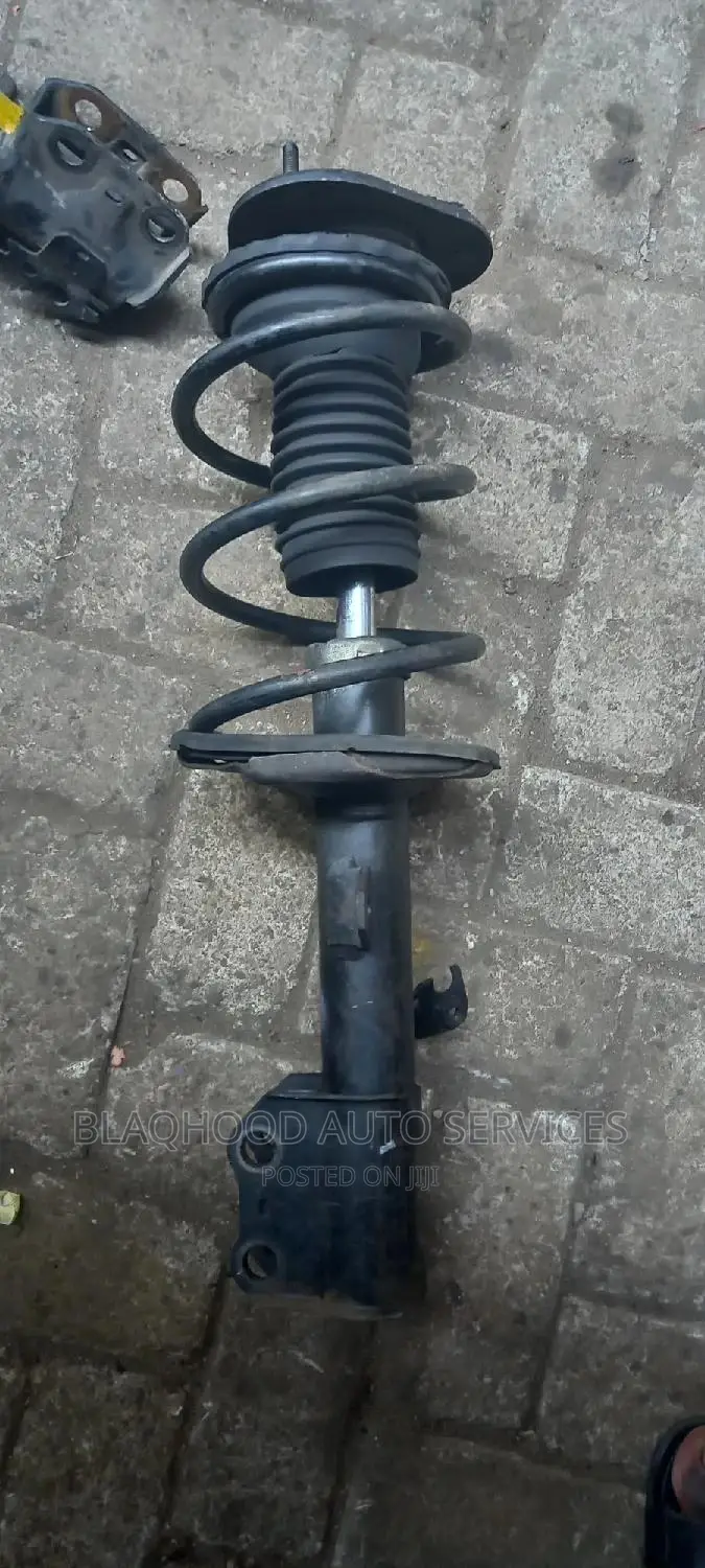 Toyota Corolla/Matrix/Vibe 2010 Front Shock Absorbers Pair