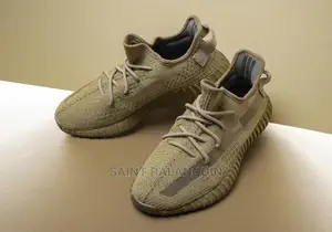 Yeezy Boost 350 Reflects