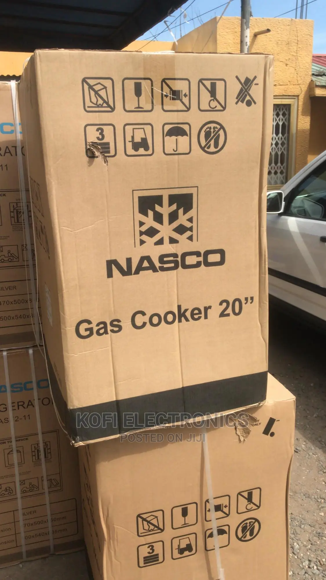 A Black Nasco Gas Cooker With Oven (50×50)