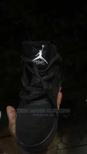 Jordan 4 Retro All Black