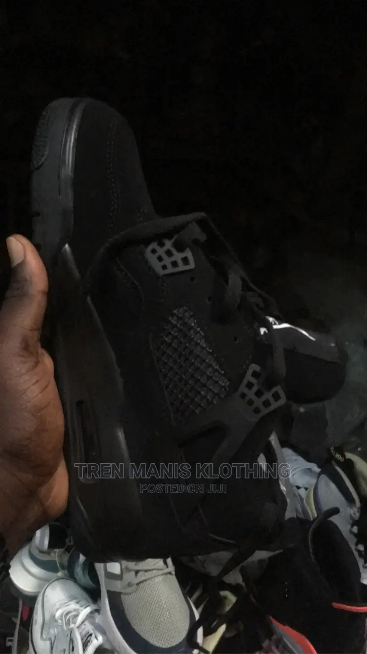 Jordan 4 Retro All Black
