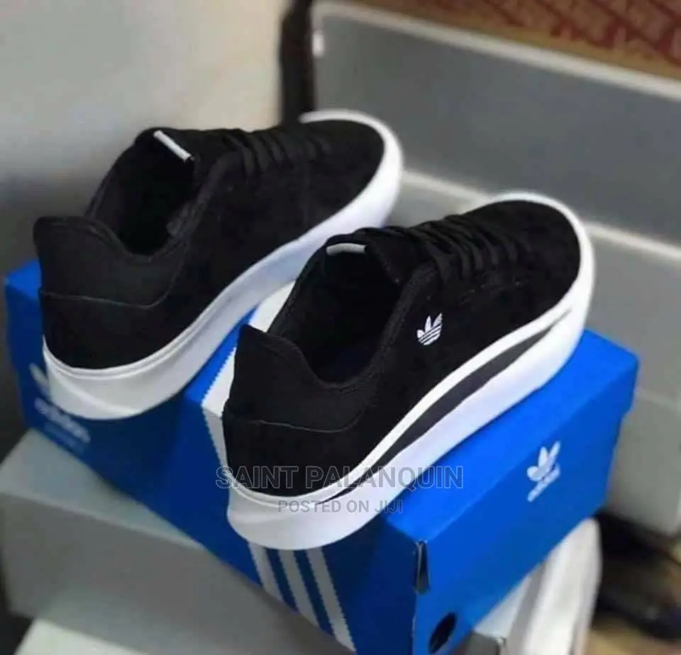 Adidas Sneaker