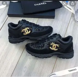 Channel Sneaker