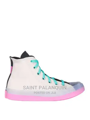 Chuk Taylor Converse