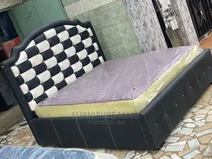 Quality King Size Bed With Mattresses .