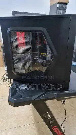 Desktop Computer 8GB Intel Xeon SSD 256GB