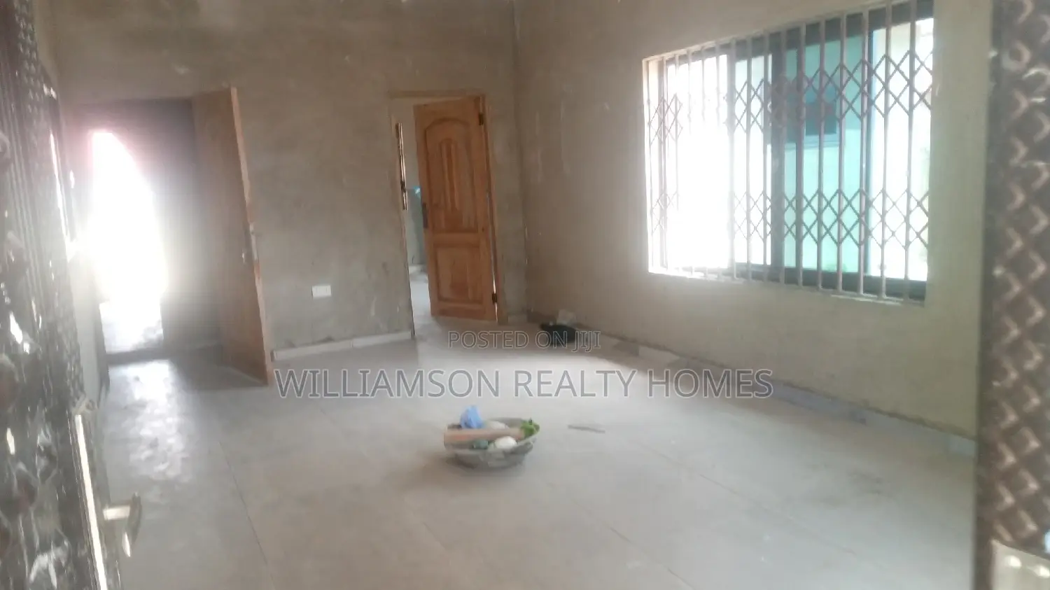 2bdrm Apartment in Community 18 Estate, Spintex for rent