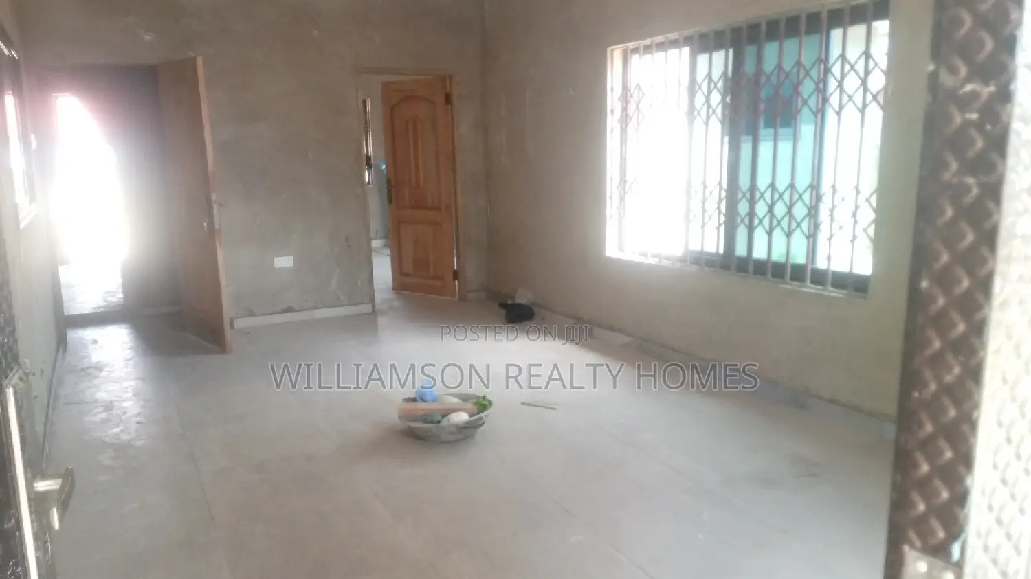 2bdrm Apartment in Community 18 Estate, Spintex for rent