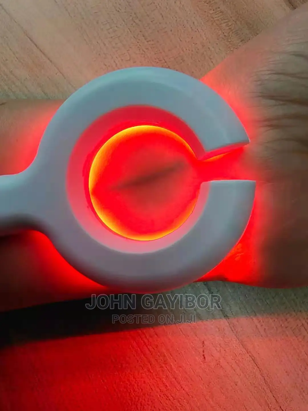 Vein Finder for Babies and Adults With 1 Year Warranty