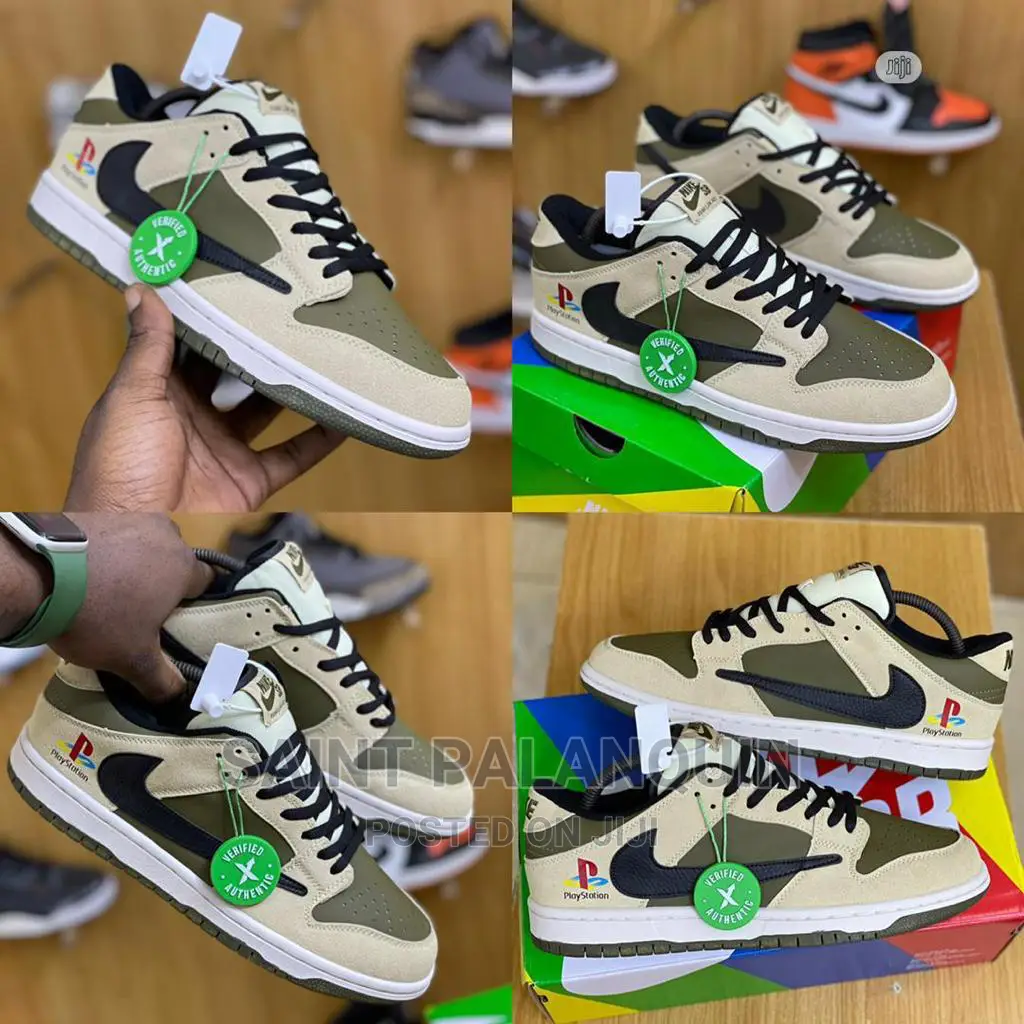 Nike Dunks