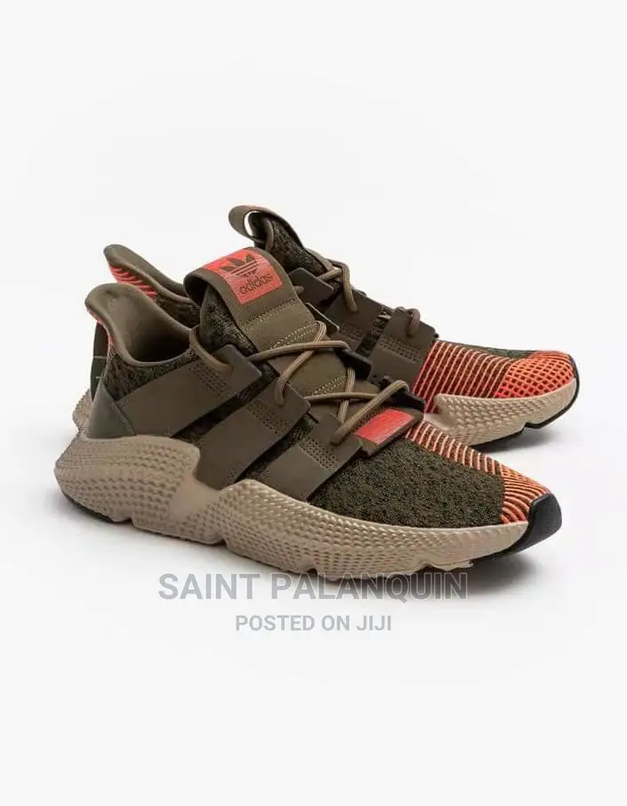 Adidas Sneaker