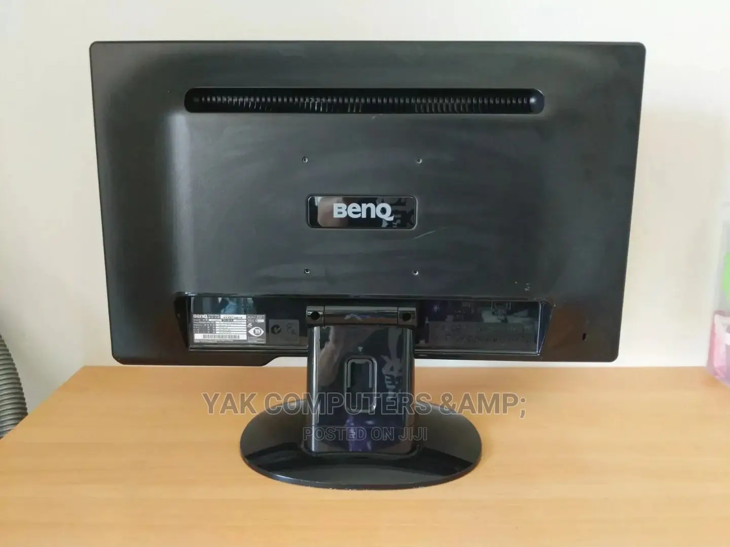 24 Inch Benq Full Hd Monitor With Hdmi , Dvi, Vga ,