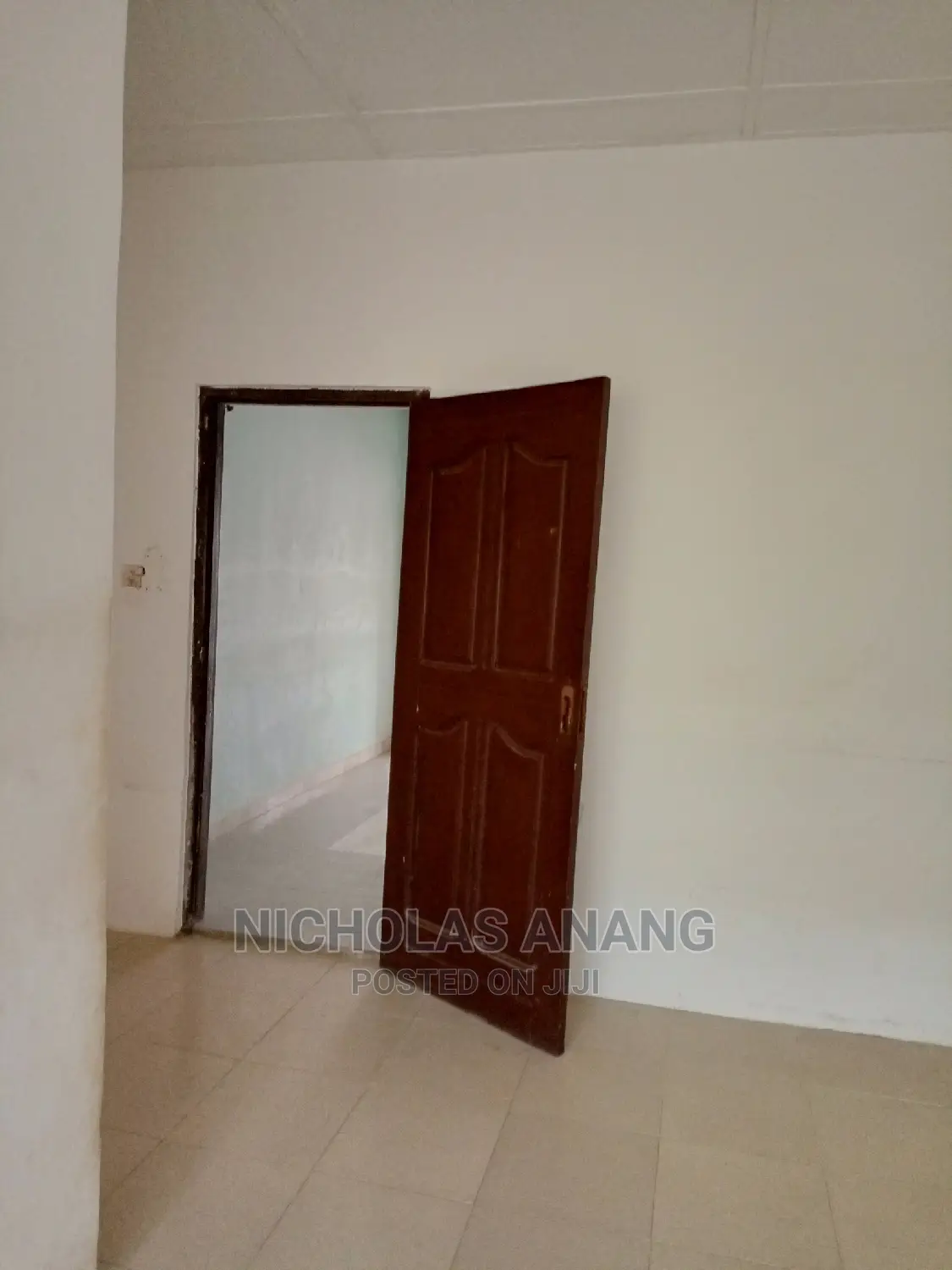 1bdrm House in New Town for rent