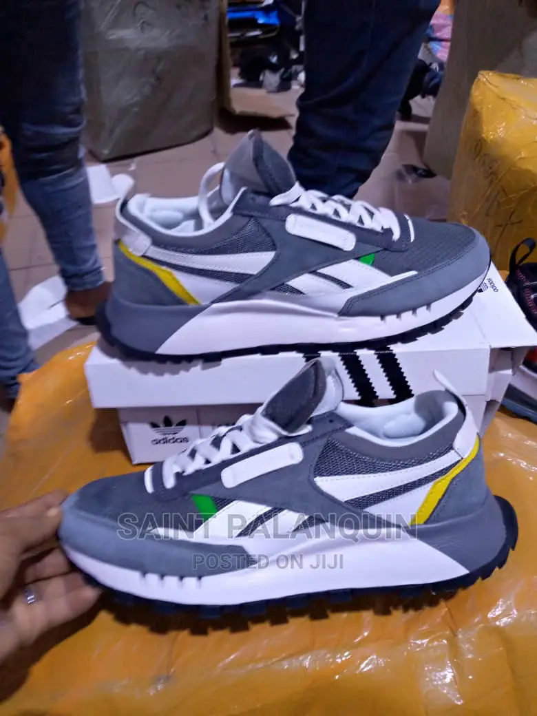 Reebok Sneaker