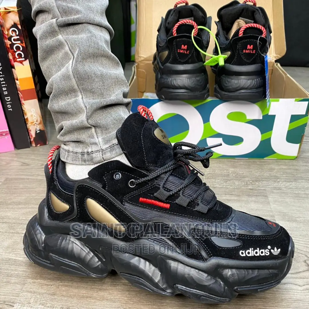 Adidas Sneaker