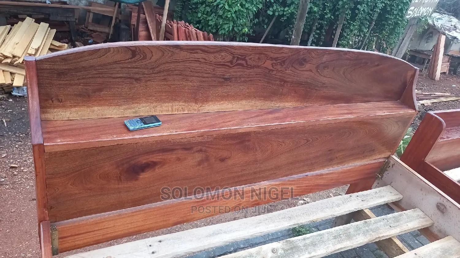 Queen Size Bed, 72/75