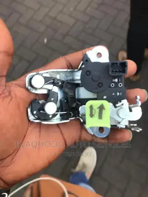 Boot Locker for All Cars Available