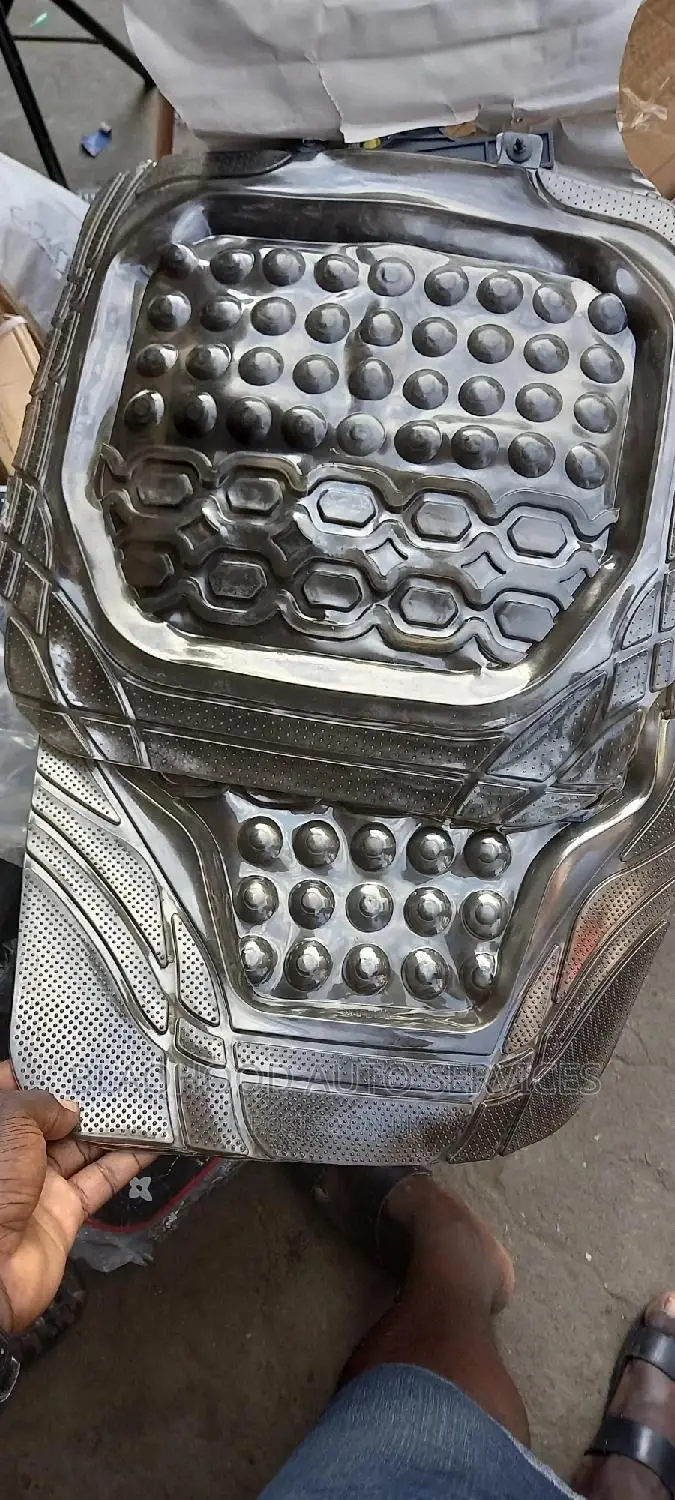 Floor Mat/Carpets Brand New for All Cars Available