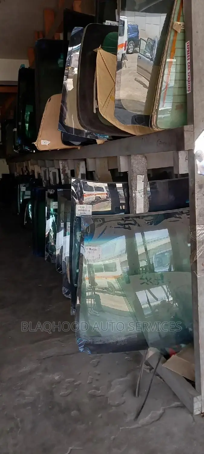 Windscreen Glass and Door Glass for All Cars Available