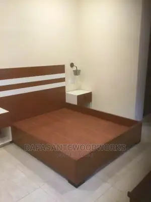 Rafasante Queen Size Bad’S With Laminated Plywood