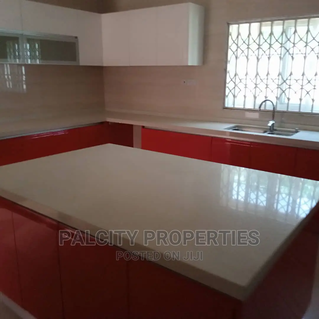 5bdrm House in Accra East Legon for Sale
