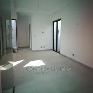 3bdrm Apartment in Adjiringanor, American House for sale