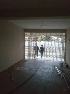 Shop for Rent at Bushroad