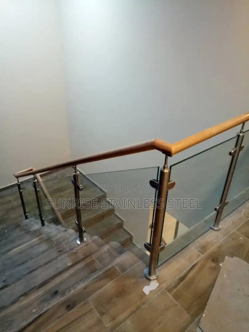 Trusted Stainless Steel and Glass Balustrde