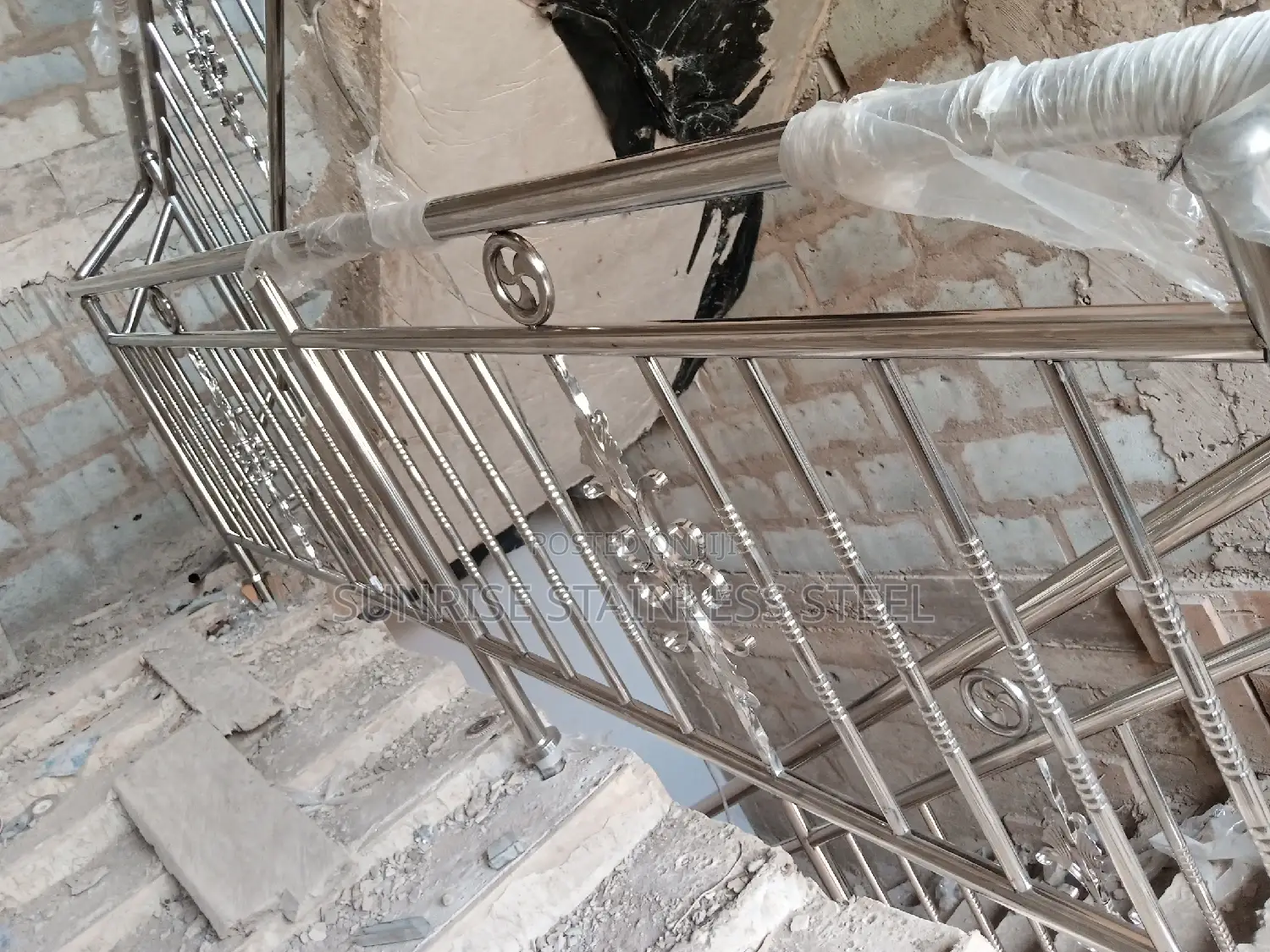 Trusted Stainless Steel and Glass Balustrde
