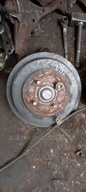 Photo - Honda Civic 2002-2006 Back Wheel Hub Pair Available