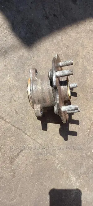 Toyota Rav4 2013-17 Complete Back WHEEL HUB Bearing in Stock