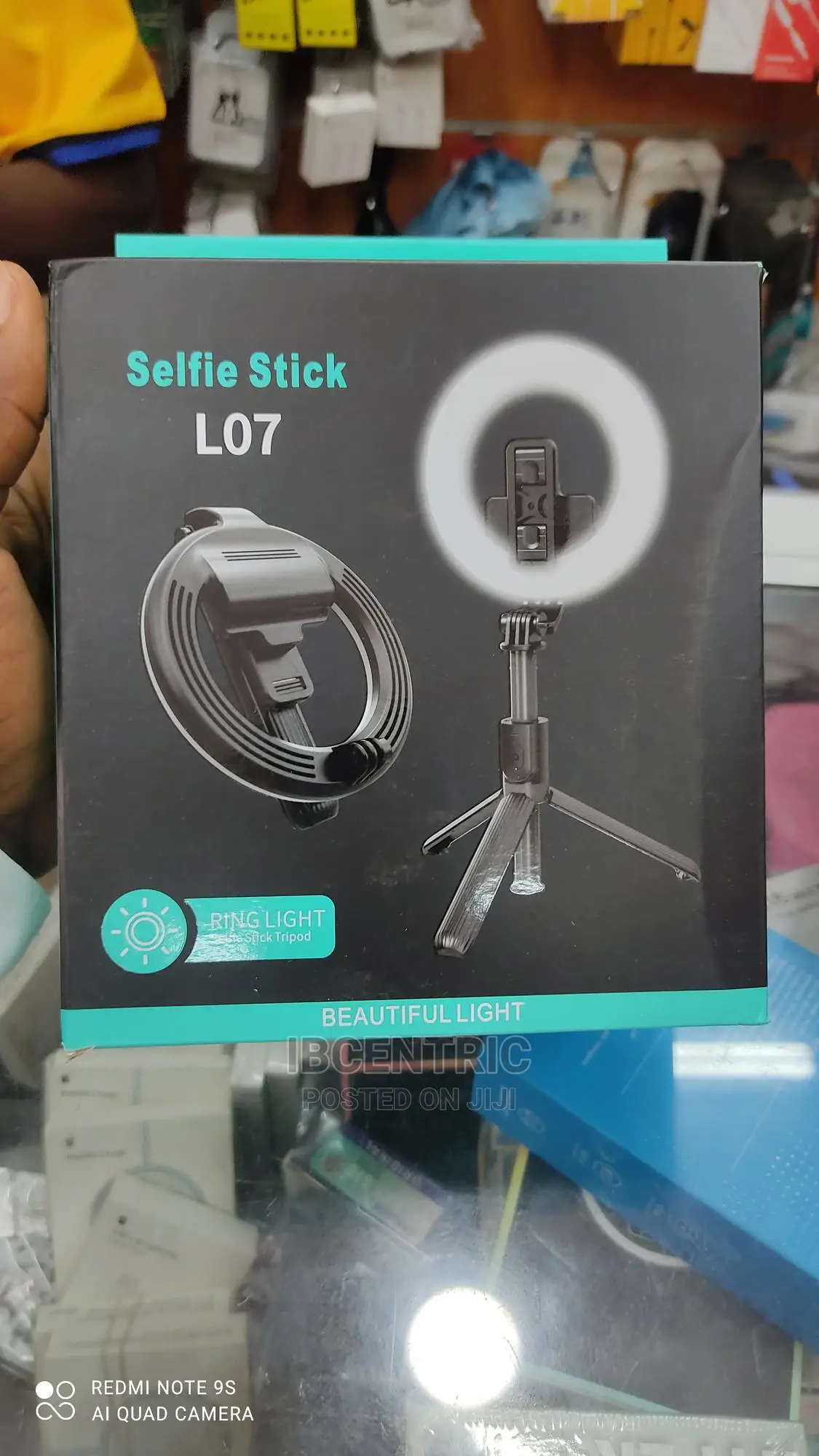 L07 Selfie Stick Tripod With Ring LED Light