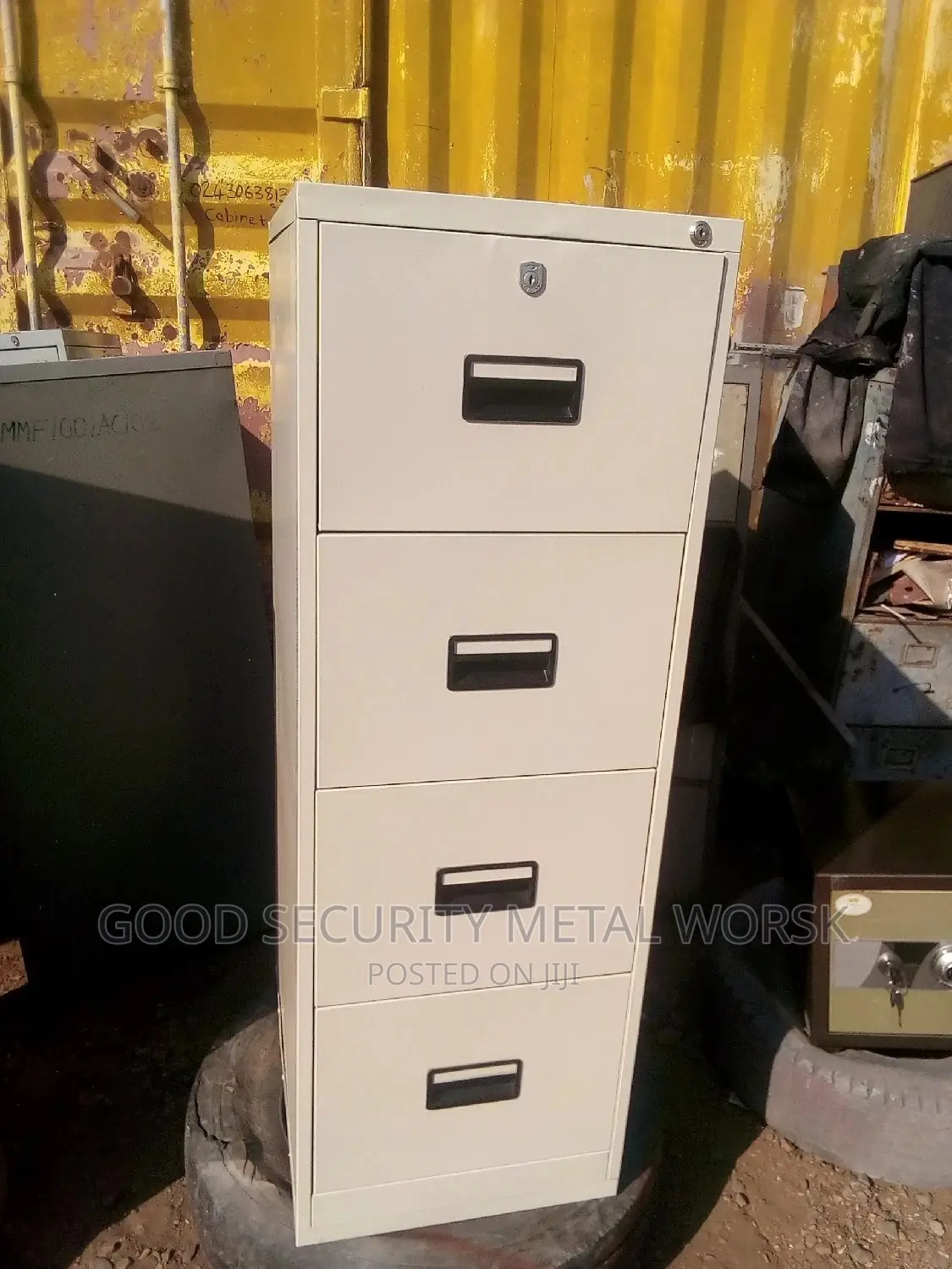 4 Drawers Cabinet