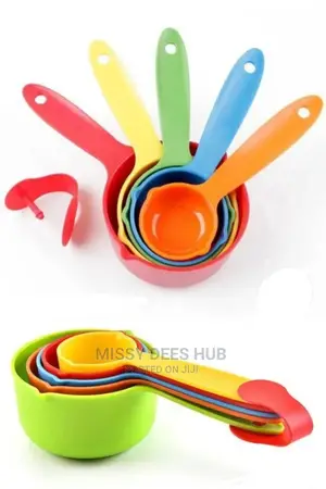 Multi-Coloured Measuring Spoons (5pcs)