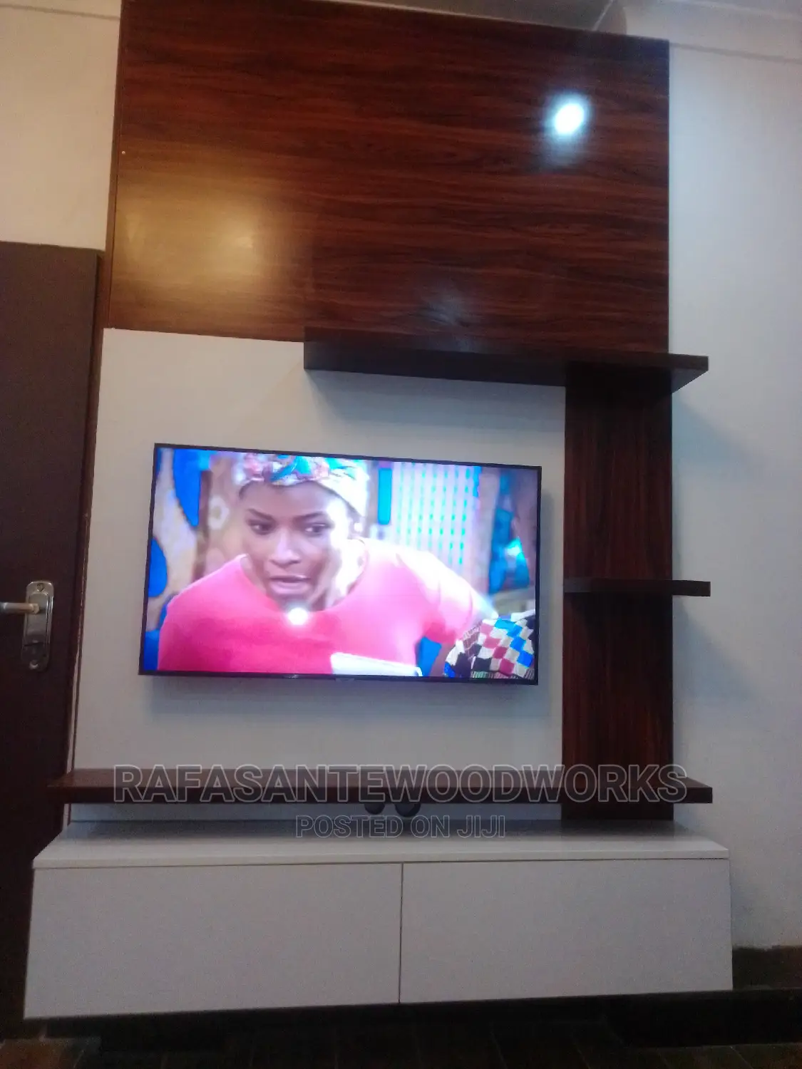 Rafasante in TV Unit