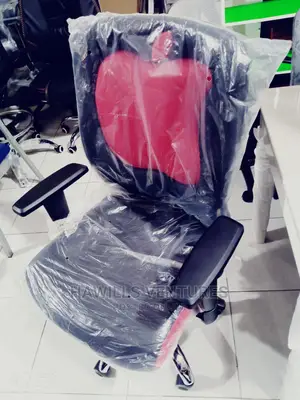 Apple Red Chair