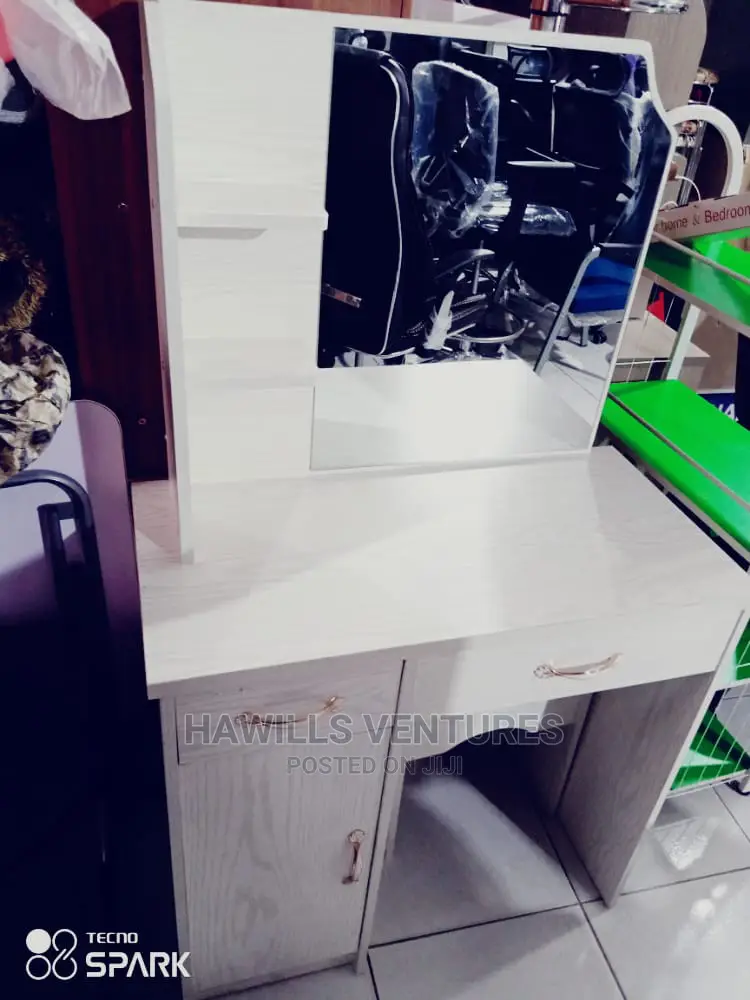 White Creamy Dresser