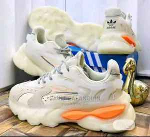 Adidas Sneak