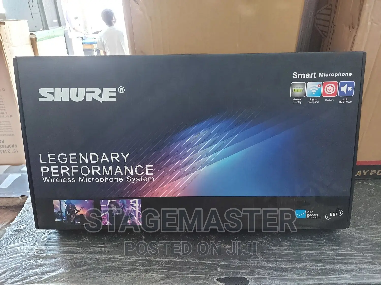 Shure 4 In One Hand And Lapel Mic