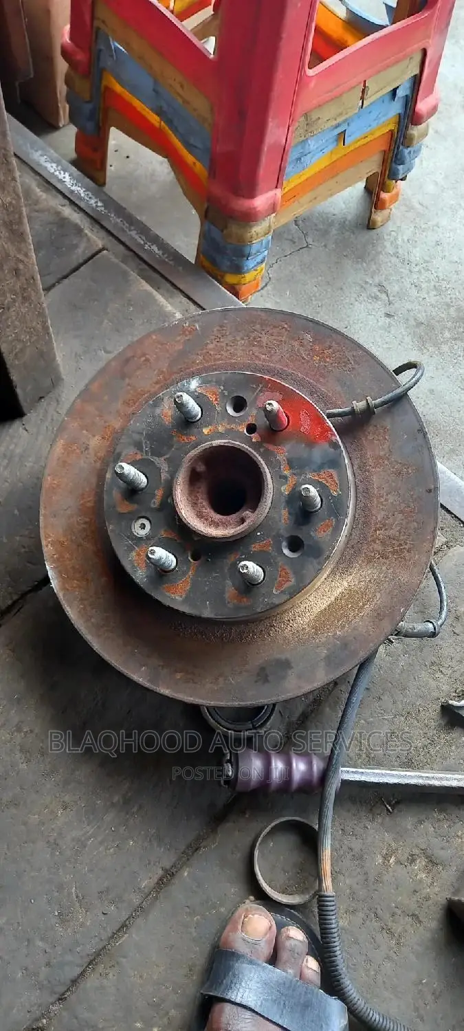 Ford Escalade/Explorer/Escape/Equinox Front Hub Pair Availab