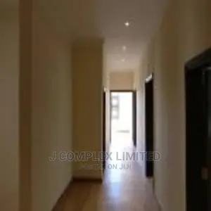 4bdrm Townhouse / Terrace in Abelemkpe, Lincoln School Area for rent