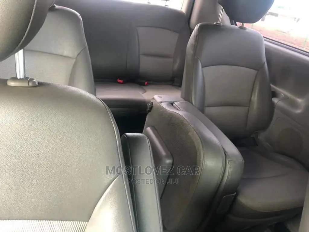 Hyundai H1 Buses For Rent. 12 Seater Buses For Rent In Ghana