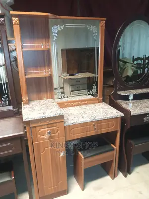 Dressing Mirro With Chair